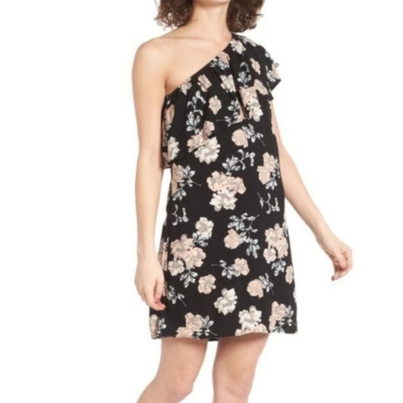 NWT Love, Fire one shoulder floral dress size Medium (O-2)